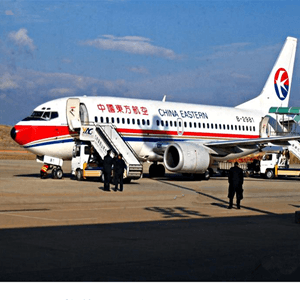 黄花机场空运航空快运业稳步发展的原因是什么？
